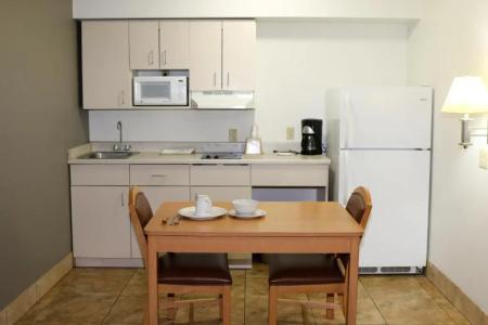 Studio 6-Lubbock, TX - Medical Center - 13
