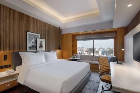 Radisson - 104