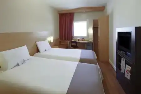 Ibis Izmir Alsancak - 5