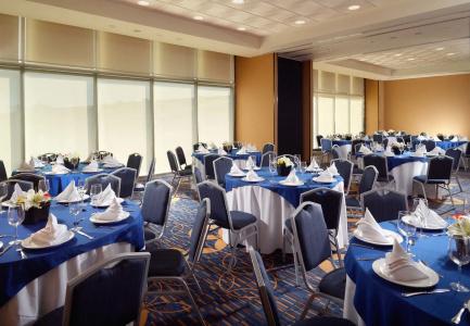 Courtyard by Marriott Queretaro - 17