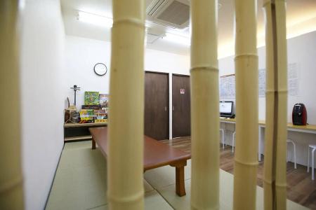 Bonfire Hostel Osaka - 11
