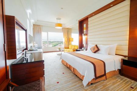 Royal Halong - 30