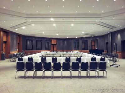 Novotel International Airport - 14