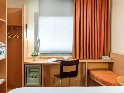 Ibis Izmir Alsancak - 4