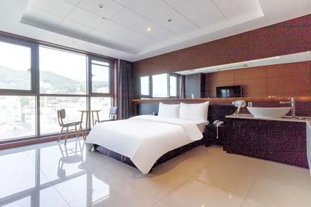 Brown Dot Incheon Songdo - 83