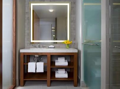 Kimpton Born, An Ihg - 107