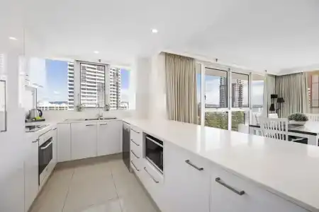 Ultiqa Beach Haven On Broadbeach - 150