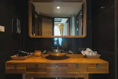 33 Poshtel - 105