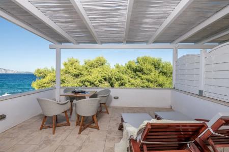 Four Seasons Hydra Luxury Suites - 59