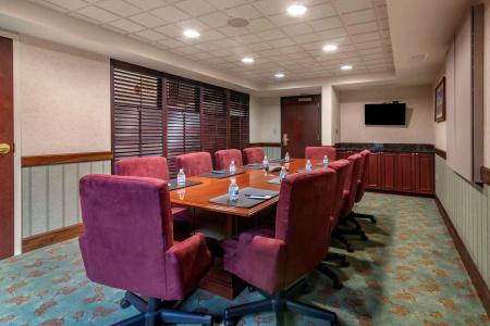 Wingate by Wyndham - 14