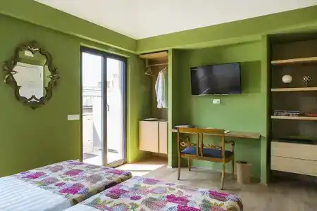 Rarity Suites - 85
