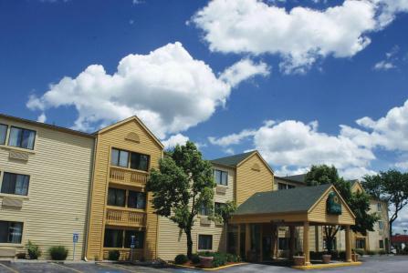 La Quinta Inn by Wyndham North - 0