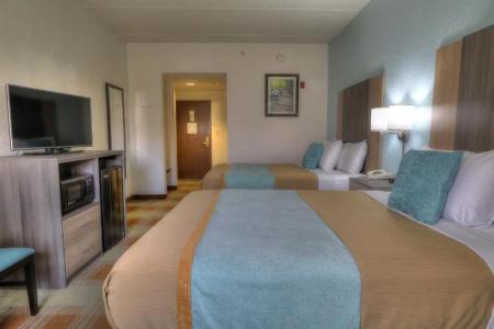 Pigeon River Inn - 63