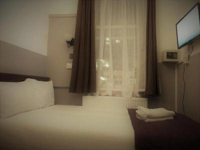 Plaza London - 3