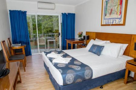Cullen Bay Resorts - 55