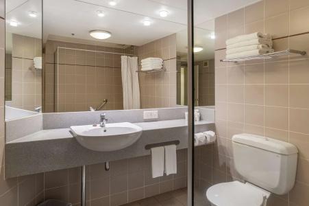 Rydges Esplanade - 62