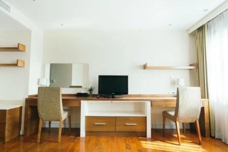 Thomson Residence - 168