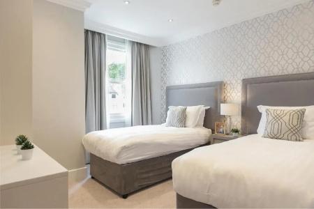 Chilworth Court - 245