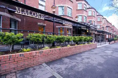 The Malone - 0