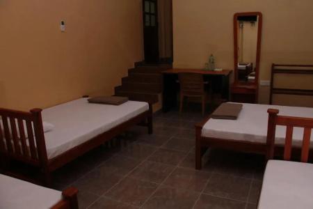 Anura Guest Inn - 23