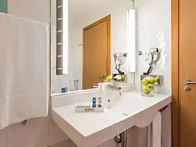 Novotel Salerno Est Arechi - 8