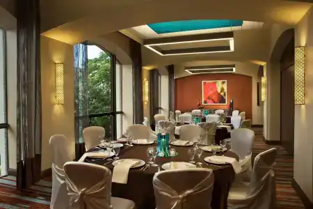Hilton Palacio del Rio - 18