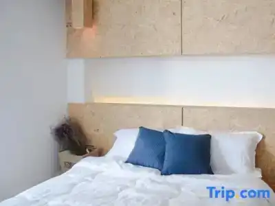 Hugger Guest House - 38