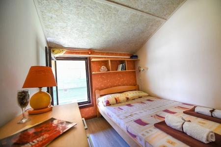 San Art Floating Hostel & - 16