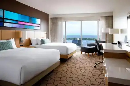 Deltas by Marriott - 5
