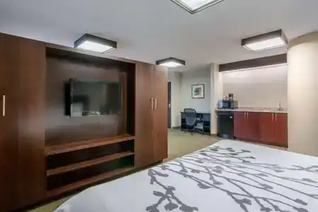 Sleep Inn - 5