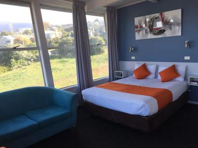 Waterfront Lodge - 25