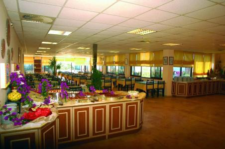 Club Titan Ultra All Inclusive - 24