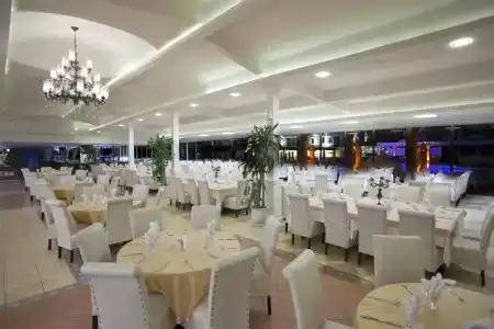 Laurs Experience & Elegance - 18