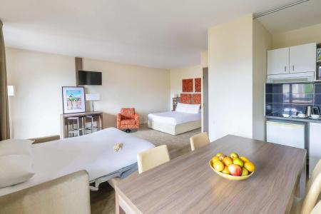 Kyriad Chambéry Centre - Hôtel et Résidence - 81