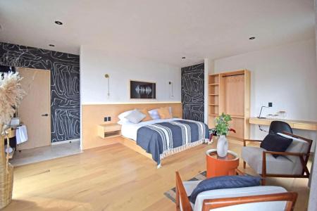 Block Suites - 4