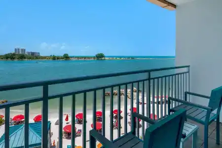 Winter the Dolphins Beach Club, Ascend Collection - 7