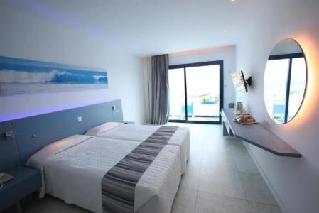 Anonymous Beach (Adults 16+) - 37