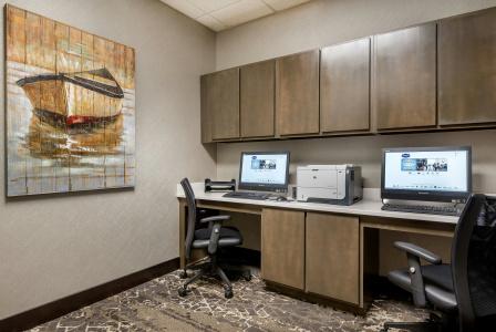 Hampton Inn West - 17