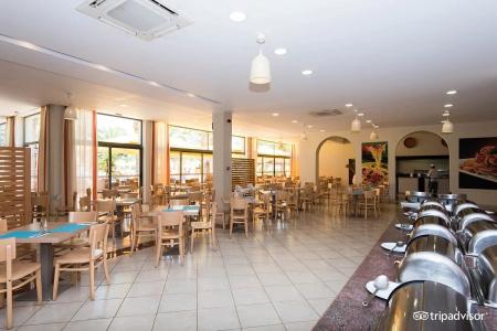 Kipriotis Hippocrates - Adults Only - 17