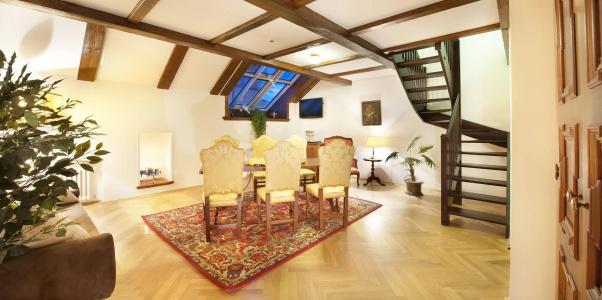 Charles Bridge Palace - 15