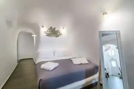 Angel Luxury Suites - 75