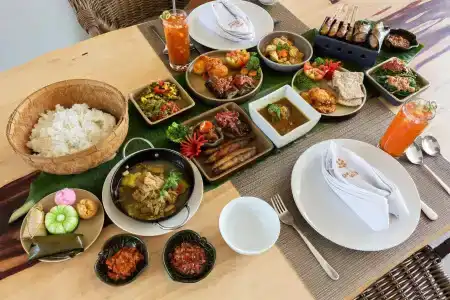De Villas & Spa - 10