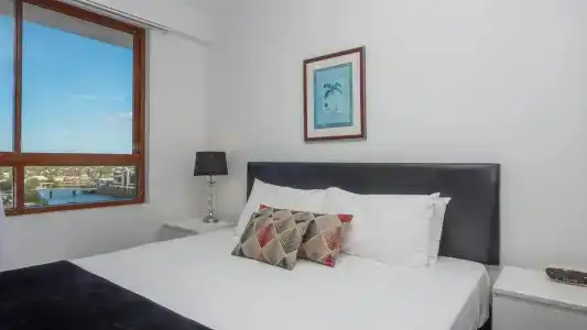 Broadbeach Savannah - 3
