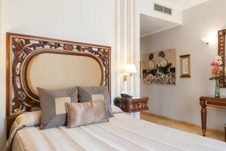 Adriano Boutique Sevilla - 100