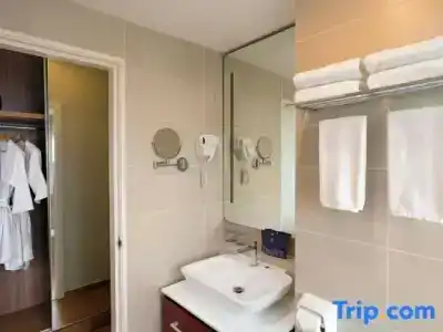 The Haven All Suite Resort, - 181
