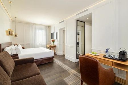 Boutique H10 Montcada - 6