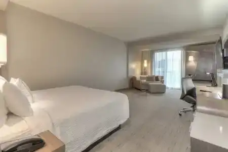 Courtyard by Marriott - 92