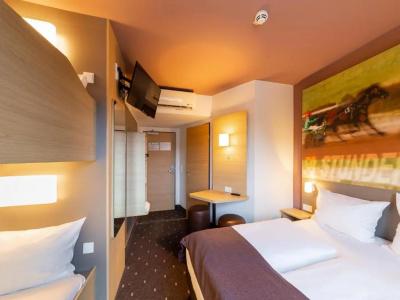 B&B Mönchengladbach - 33