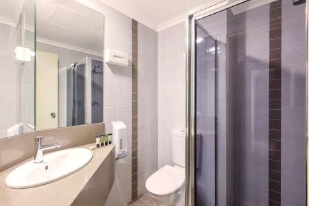 Garden City, Best Western Signature Collection - 53