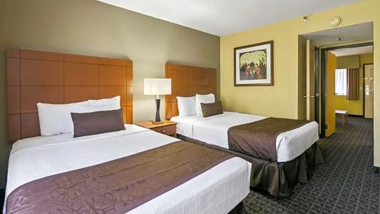 Best Western Plus Thunderbird Suites - 89